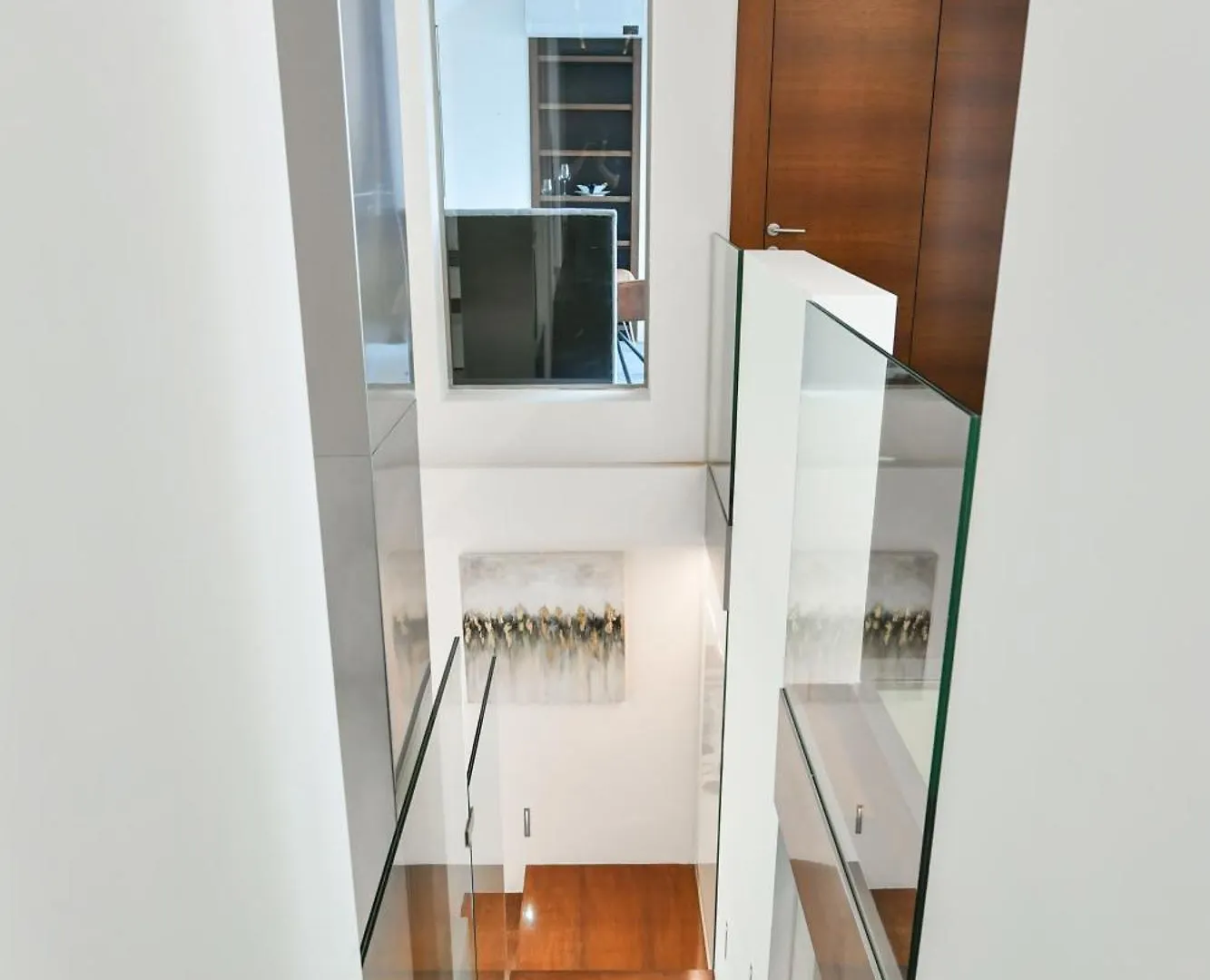 Presidential Penthouse, 303M2, Jacuzzi On Terrace, Sauna, 6Bdrm, 4Bthrm, Ac, Lift Praag Appartement