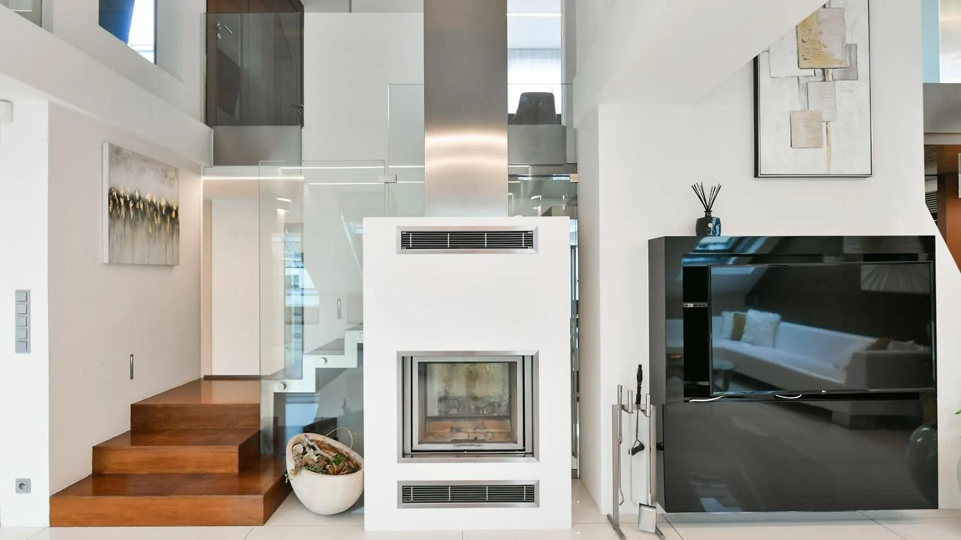 Appartement Presidential Penthouse, 303M2, Jacuzzi On Terrace, Sauna, 6Bdrm, 4Bthrm, Ac, Lift Praag