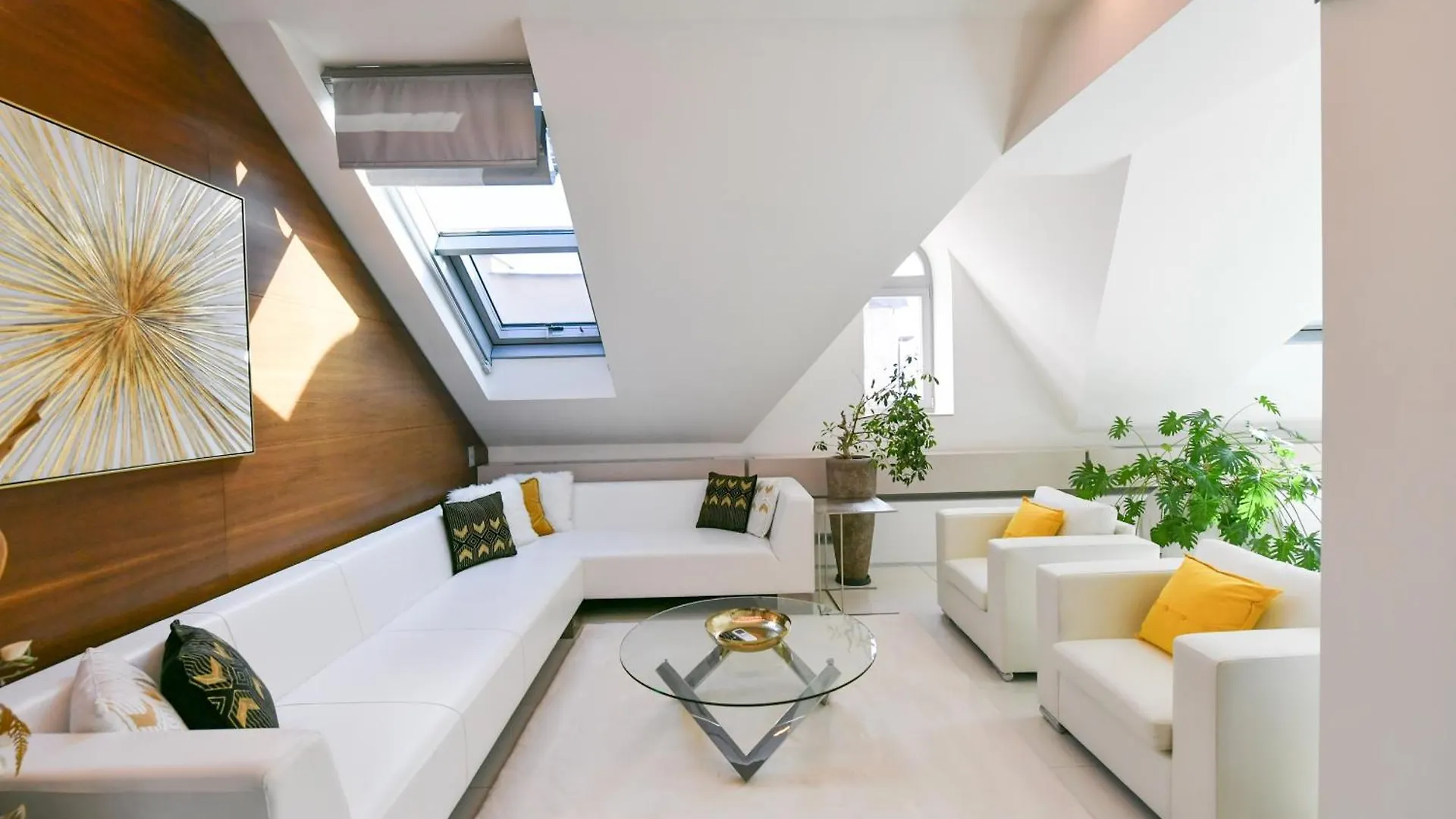 Appartement Presidential Penthouse, 303M2, Jacuzzi On Terrace, Sauna, 6Bdrm, 4Bthrm, Ac, Lift Praag